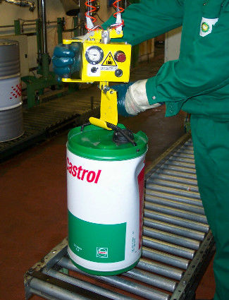 Механический манипулятор с крюкомразгрузка-загрузка