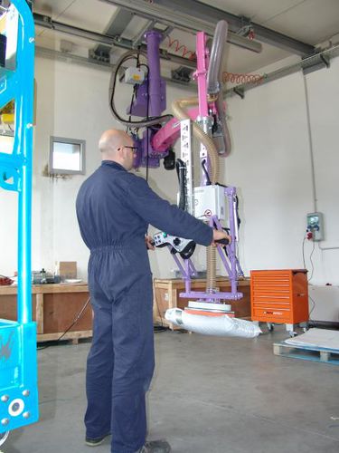 Пневматический манипулятор