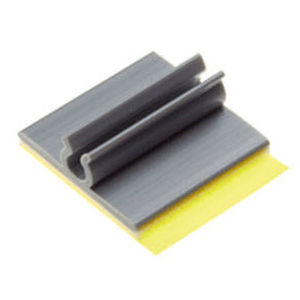 Пластиковый кабельный зажим серии 581 самоклеящийся