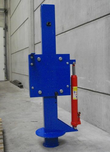 Столб стреловой кран