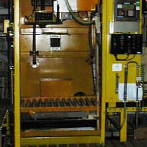 Подъемный стол колонного типа стационарный