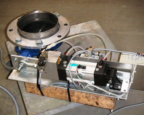 Поворотный затвор твердых частиц