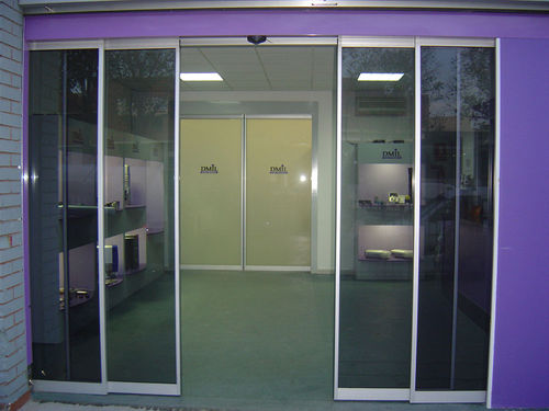 Раздвижная дверь алюминийавтоматическаябезопасность