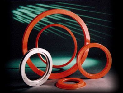 Шарико-поворотный подшипник