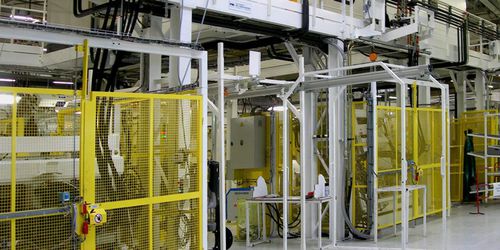 Компрессионный пресс с управлением от ПЛКавтоматическийдля производства