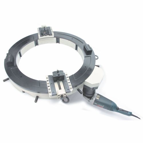 Переносной станок для резки труб и снятия фаски SFM-1824