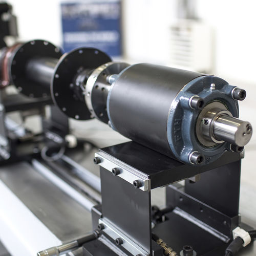 Балансировочный станок горизонтальный CMT-180 WN Optimadynamicдля валоввысокая точность