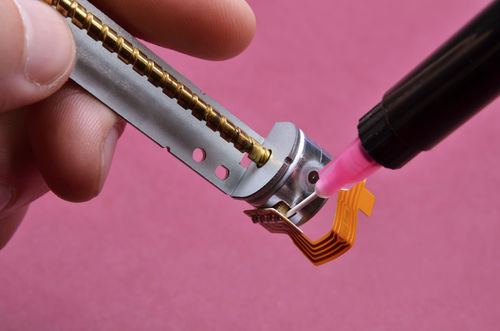 Клей для металла LED403MedОднокомпонентныйLED-отверждаемыйбыстроотверждаемый