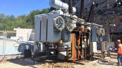 Пожаротушащее покрытие бетонной ямы под электротрансформатор с перегородками EXTICOV™с естественным гашением пламени