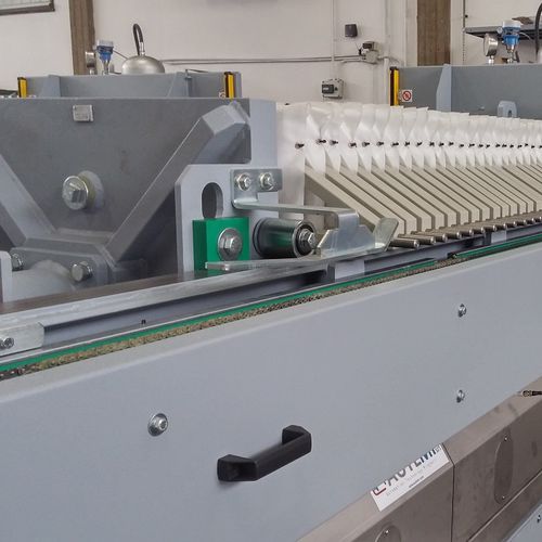 Фильтр-пресс с боковой балкой серии APFавтоматический