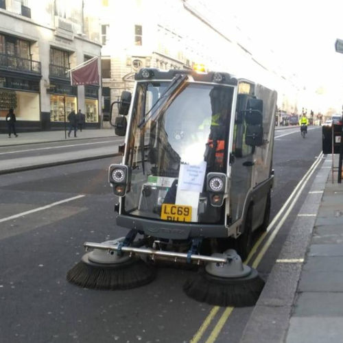Электрическая подметальная машина-поломоечная машина ELECTRA 2.0streetcompact