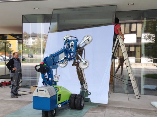 Mini crane with suction cup Winlet 600mobiletelescopichandling