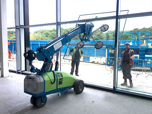 Mini crane with suction cup Winlet 575mobiletelescopichandling
