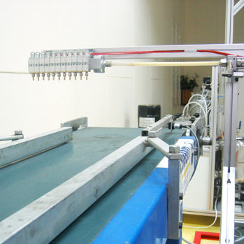 Машина для нанесения клея