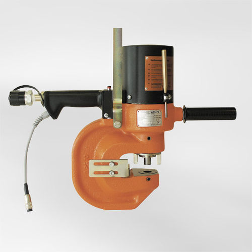 Полуавтоматический перфоратор APS 70гидравлическийдля листового металлапереносной