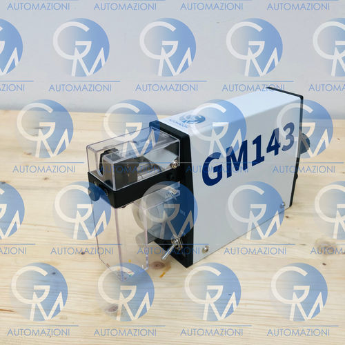 Пневматическая машина для зачистки электрических кабелей GM143