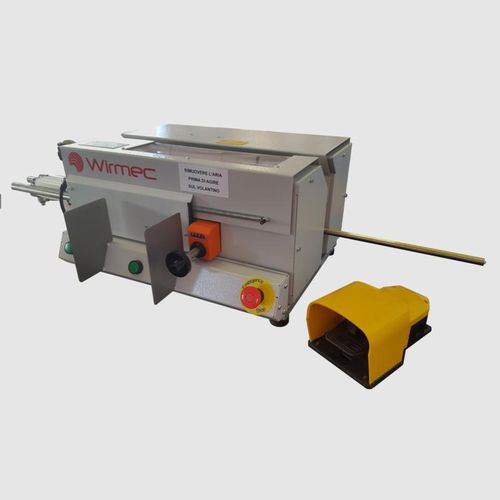 Машина для зачистки электрического кабеля WSG 300настольная