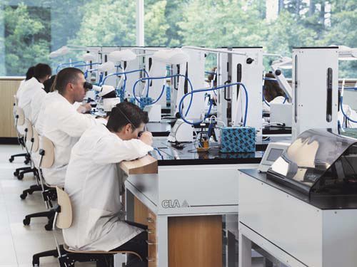 Конвейерная система часового производства Микротехнология SMS™ RFID-технология