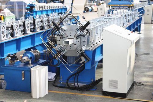 Машина для производства рулонов металлических труб PPGI Водосточная трубаавтоматическая резкаУправляется ПЛК