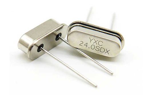 Кварцевый генератор HC-49USэлектронныйповерхностного монтажа