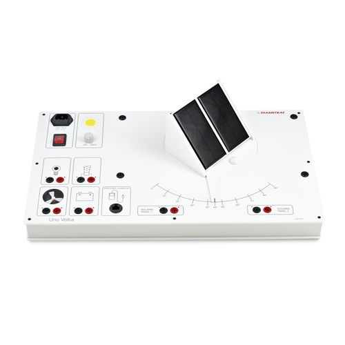 Учебный стенд фотоэлектрической панели УВ-137