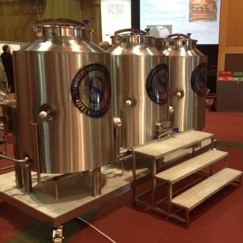 Технологический резервуар для напитковпромышленныйвертикальный