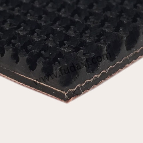 Конвейерная лента с суперсцеплением и шероховатым верхом для автомобильной промышленности, устойчивая к истиранию, промышленная.