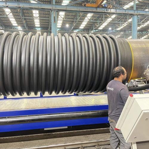 Машина для изготовления спиральных труб Труба из полиэтилена высокой плотности