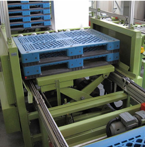 Диспенсер поддонов