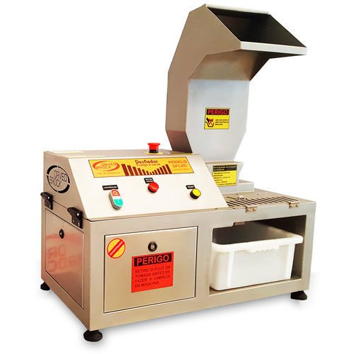 Машина для измельчения мяса DFC20