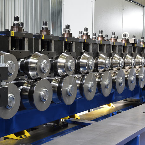 Профилегибочная машина для производства алюминиевых профилей L 02 18 034для профилей из нержавеющей сталиточныйавтоматический