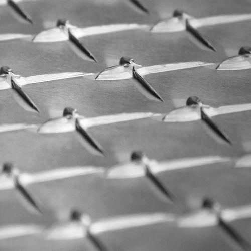 Столешница из листового алюминия Gripanti-slip