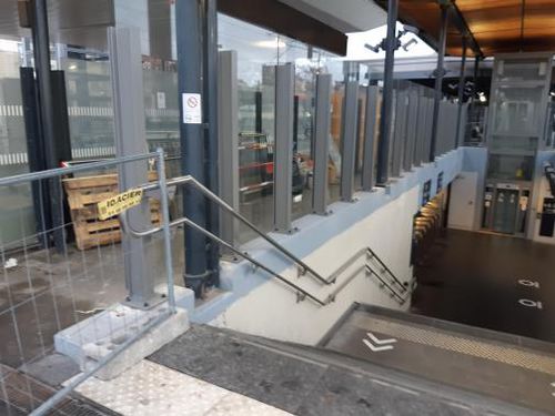 Стеклянные перила