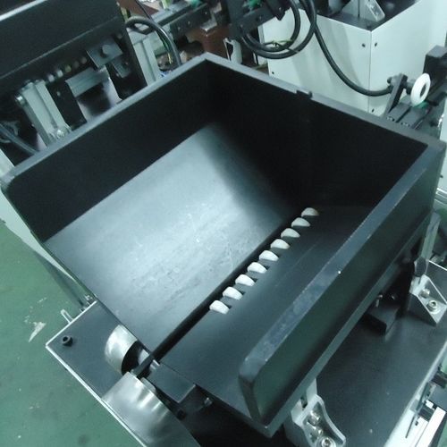 Устройство подачи бесцентрово-шлифовального станка механическое