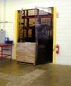 Распашная дверь Mega-Pro™ПВХдля холодильного складапромышленная