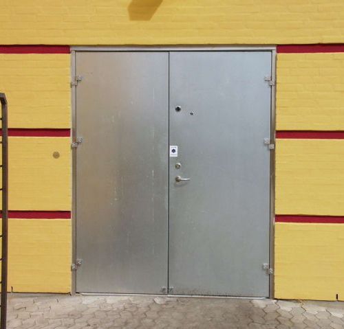 Распашная дверь MH0502Нержавеющая стальоцинкованная стальизолированная