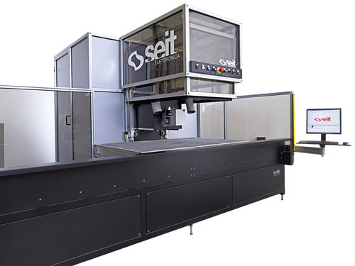 Гравировально-резательный станок Spiderlaserтекстиль для кожи