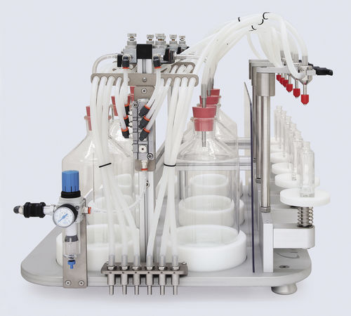 Полуавтоматический наполнитель бутылок ДВ98 6П для жидких продуктов для парфюмерии