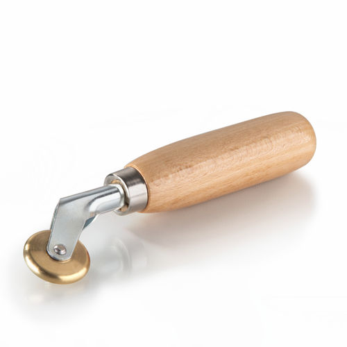 Прижимной ролик с деревянной ручкой из латуни