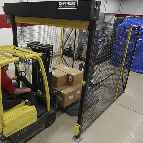 Напольный шкаф Defender™прямоугольныйиз полиэстерапромышленный