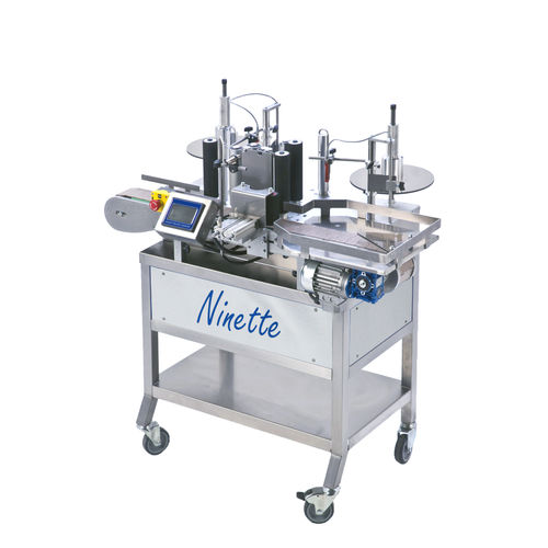 Semi-automatic labeler Ninette Autofor chemicalsfor bottlesside