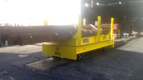 Electric self-propelled trailer rail-mounted