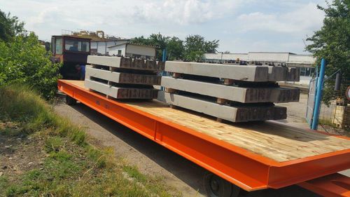 Flatbed trailer 2-axletowedfor industrial materials