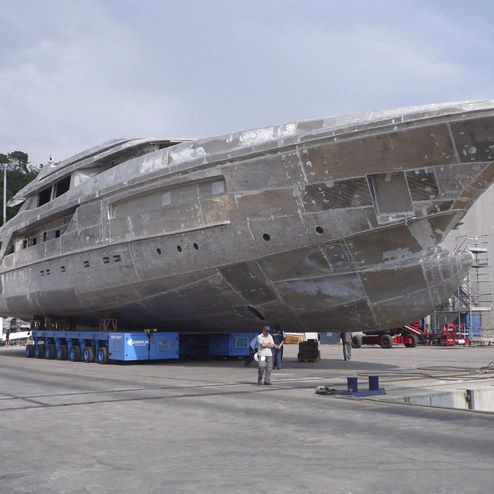 Flatbed trailer MBT 200t - 7more than 6 axlestowedfor boats