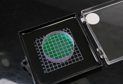 Тонкослойный поляризатор оптический с высоким коэффициентом пропускания