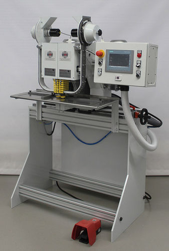 Автоматическая машина для изготовления люверсов 035_02