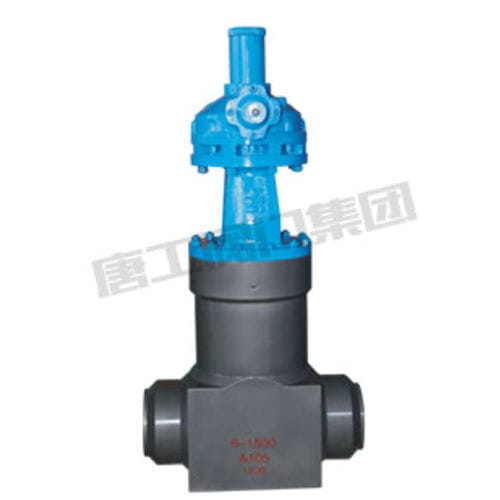 Задвижка высокого давления самоуплотняющаяся