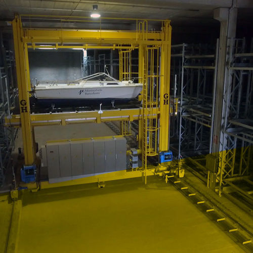 Козловой кран на рельсовом ходу для морского применениядля погрузки на судаэлектрический