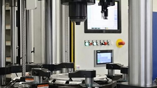 Тестер изоляции AS.1 – ИСПЫТАНИЯ И ПРОВЕРКИ СИСТЕМ СОЕДИНЕНИЙ PKW