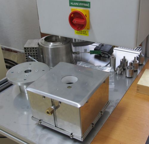 Камера для испытаний на влажность и температуру ТЕМПЕРАТУРНЫЕ КАМЕРЫ – СЕРИЯ ТКС-ЛН2охлаждающий терморегуляторнержавеющая сталь